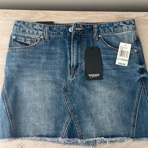 NWT Size 8 Kensie Denim Mini Skirt